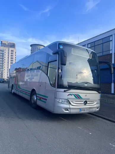 16 Seater Minibus Bolton | Affordable Group Travel